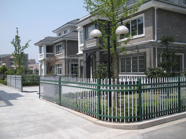 圍墻護欄價格.jpg 圍墻護欄價格.jpg