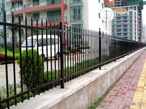 鋅鋼護欄.jpg 鋅鋼護欄.jpg